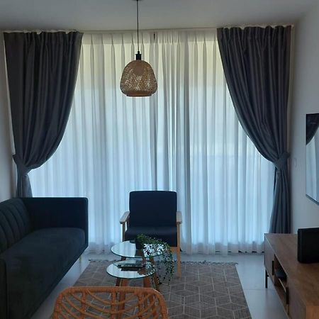 Liz Suite Caesarea Exterior photo