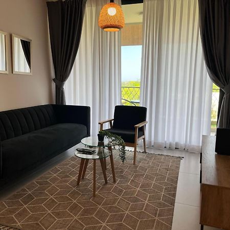 Liz Suite Caesarea Exterior photo