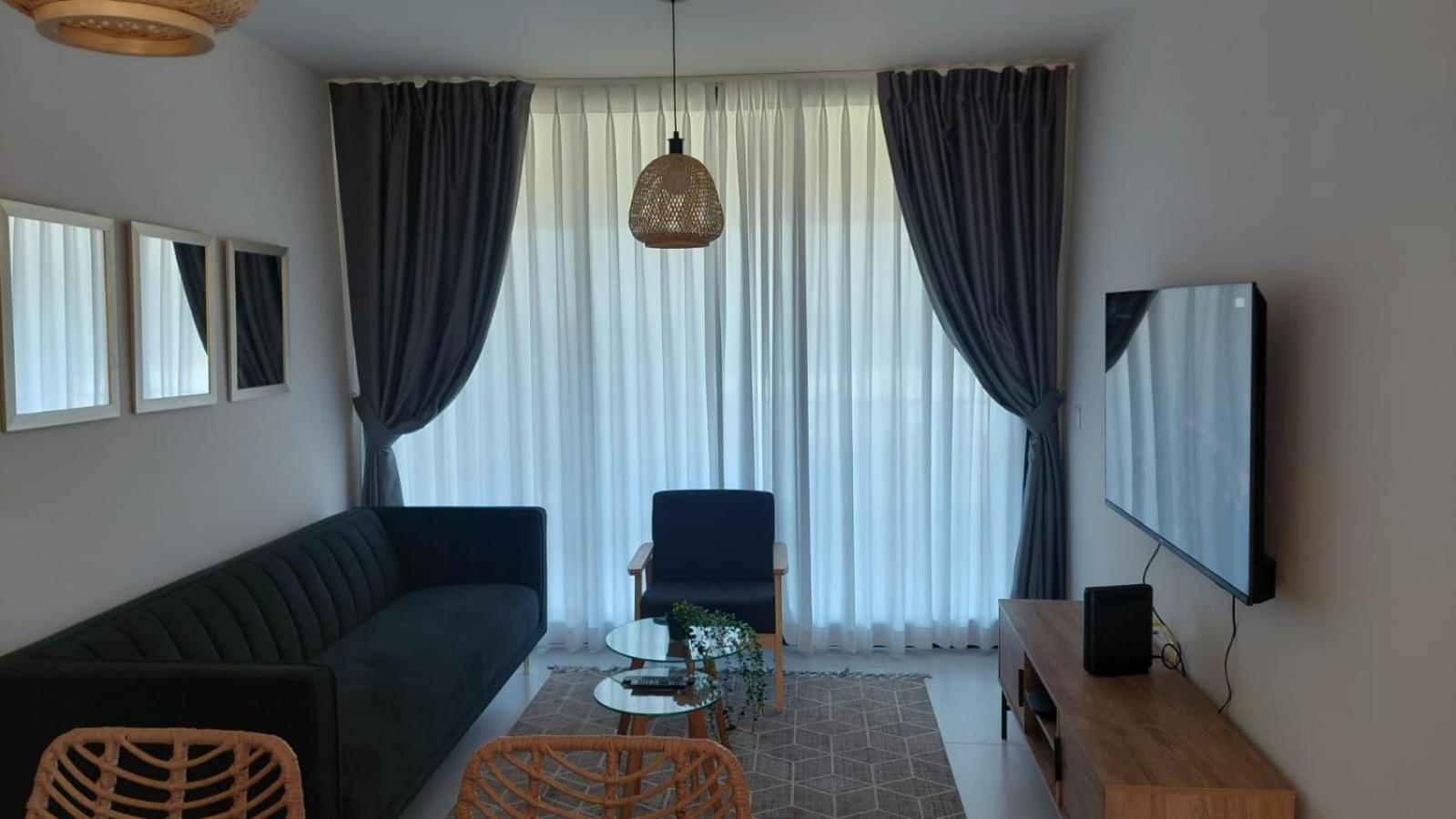 Liz Suite Caesarea Exterior photo