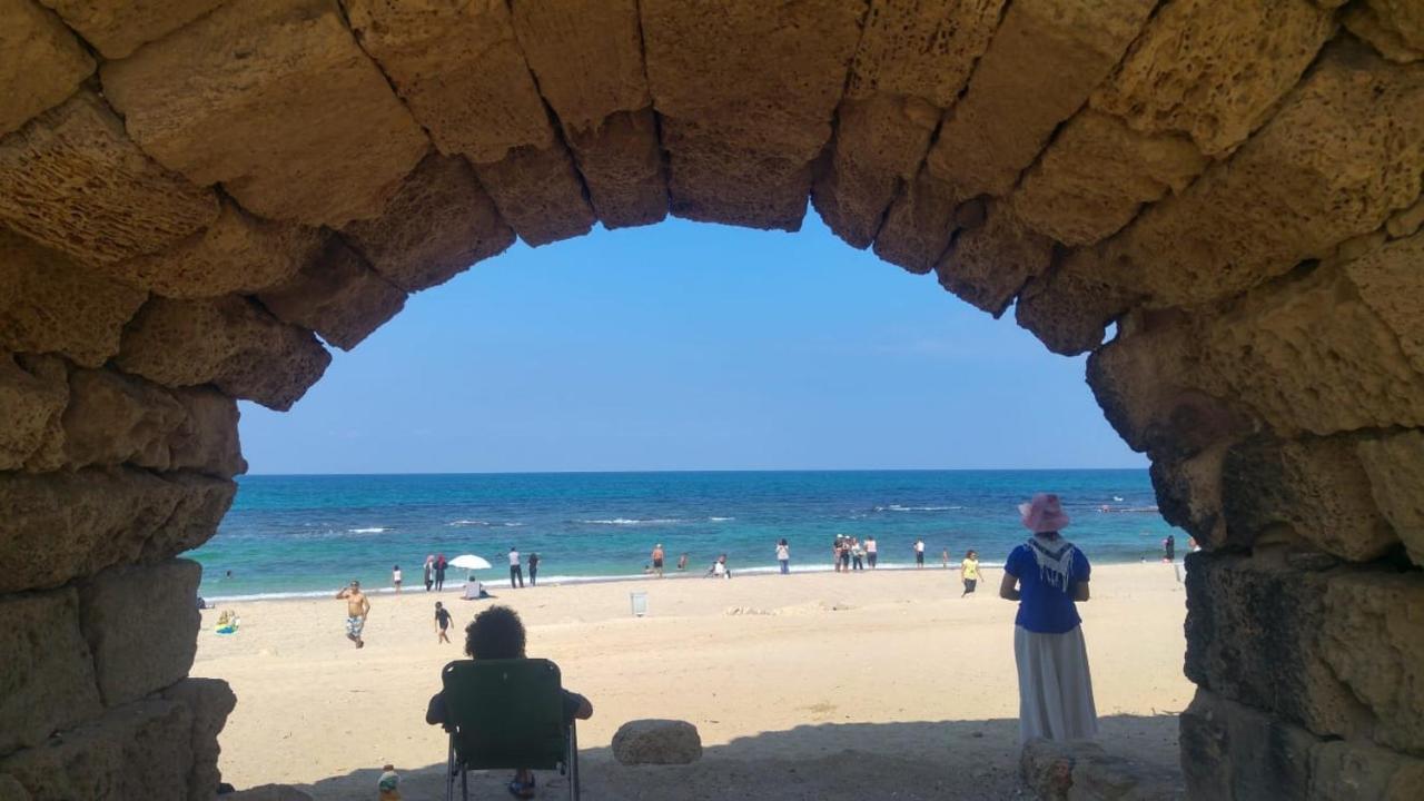 Liz Suite Caesarea Exterior photo